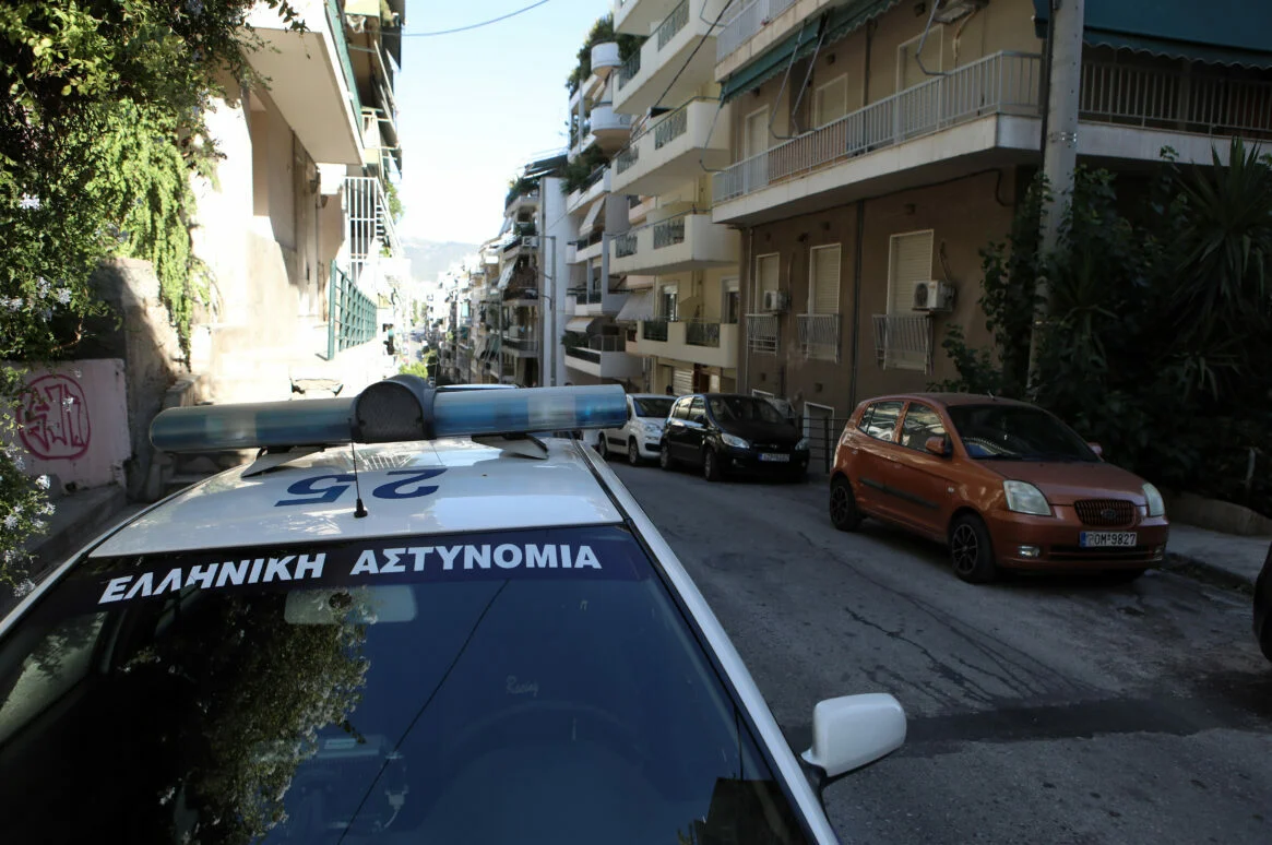 Άγιος Παντελεήμονας: Επιχείρησαν να εξαπατήσουν 99χρονη