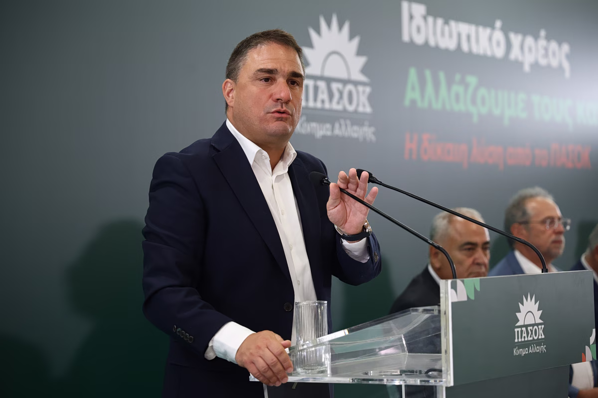 Τσουκαλάς: Η κυβέρνηση Μητσοτάκη εξυπηρετεί τα συμφέροντα των funds, σιγή ασυρμάτου για το ιδιωτικό χρέος