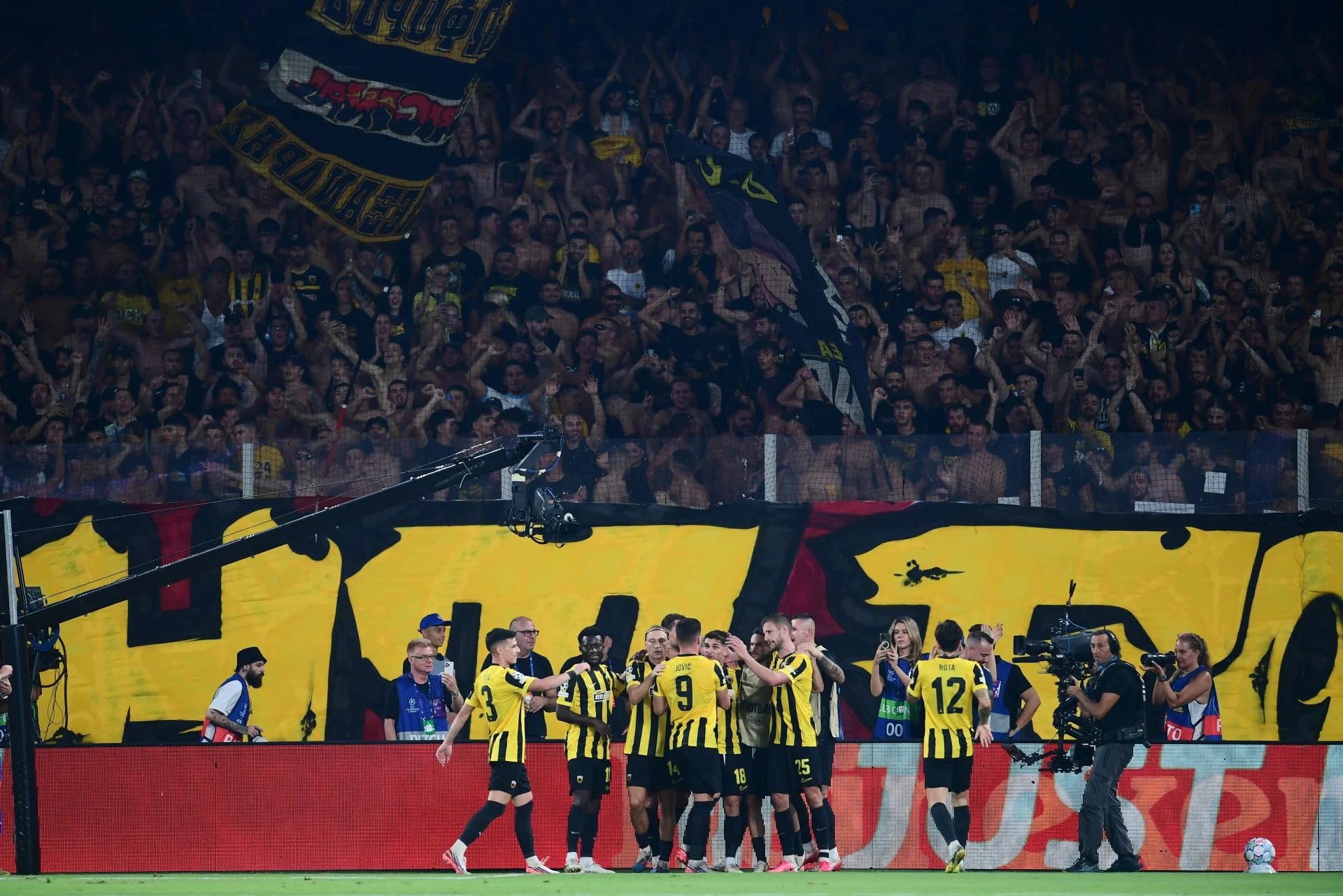 Στη League Phase του Champions League μετά το 4-0 επί της Λέφσκι