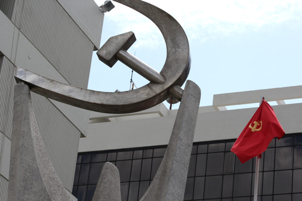 KKE: Η νέα επιχείρηση συγκάλυψης δεν πρόκειται να κουκουλώσει το σκάνδαλο των υποκλοπών