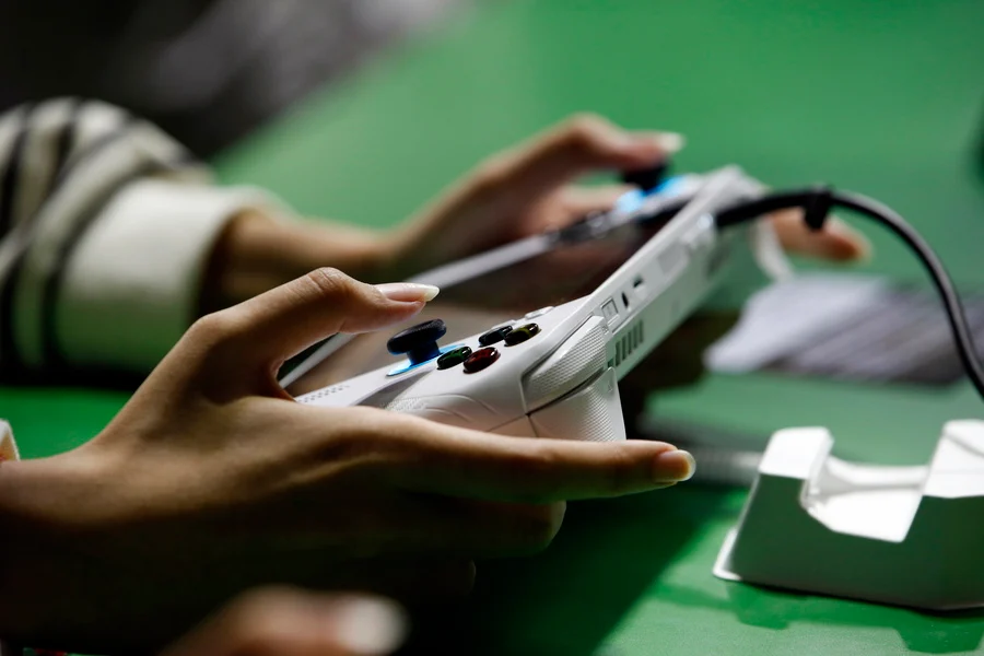Είσαι gamer; Μπορείς να γίνεις Γερμανός κατάσκοπος – Γιατί η υπηρεσία πληροφοριών αναζητά πράκτορες στην Gamescom