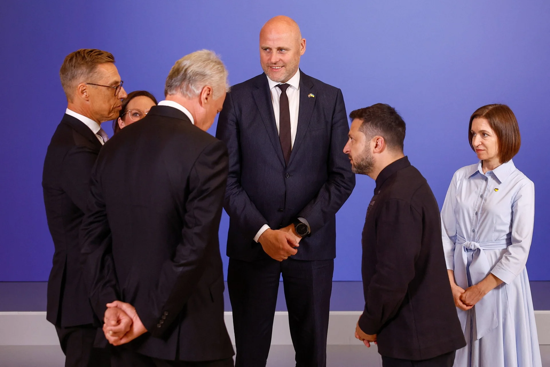 Συμμαχία των Προθύμων - Ζελένσκι: Τους ζητά αντιαεροπορικά συστήματα και 27 δισ ευρώ