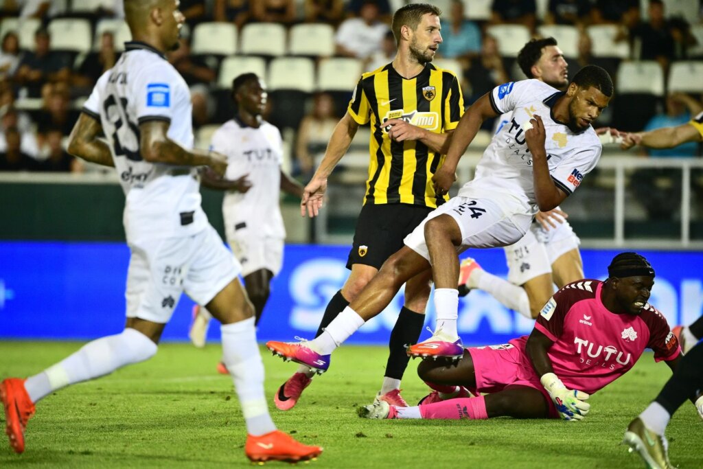 «Μπλόκο» Κηφισιάς στην ΑΕΚ στο 90+7΄