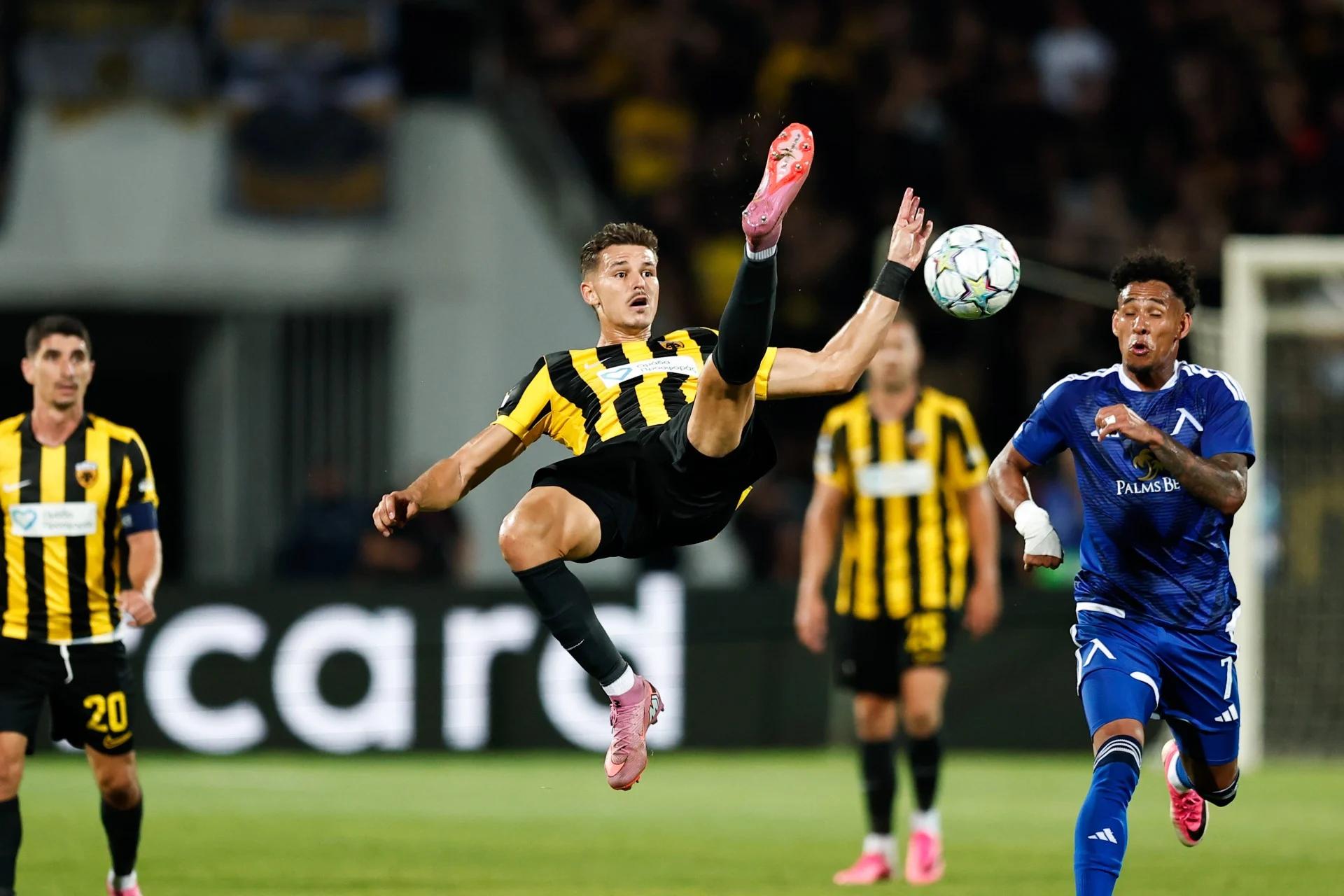 Champions League: «Λευκή» ισοπαλία για την ΑΕΚ στη Σόφια