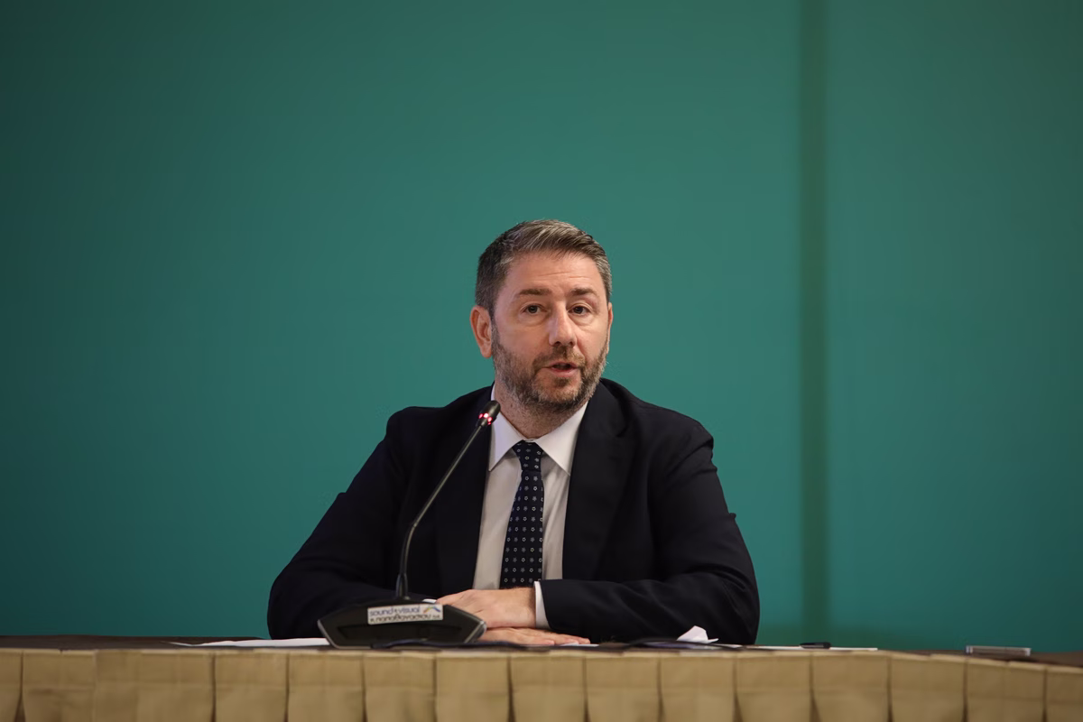 Ανοίγει τον δημόσιο διάλογο για το ιδιωτικό χρέος το ΠΑΣΟΚ - 11 παρεμβάσεις που μπορούν να εφαρμοστούν άμεσα