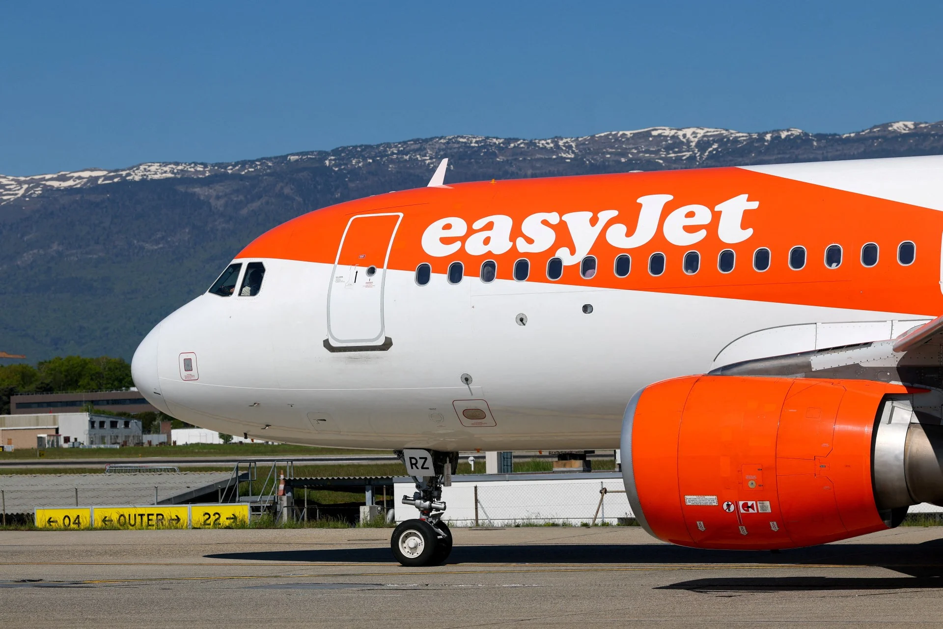 Η Apollo Global εξαγοράζει την easyJet έναντι 7,7 δισ. δολαρίων