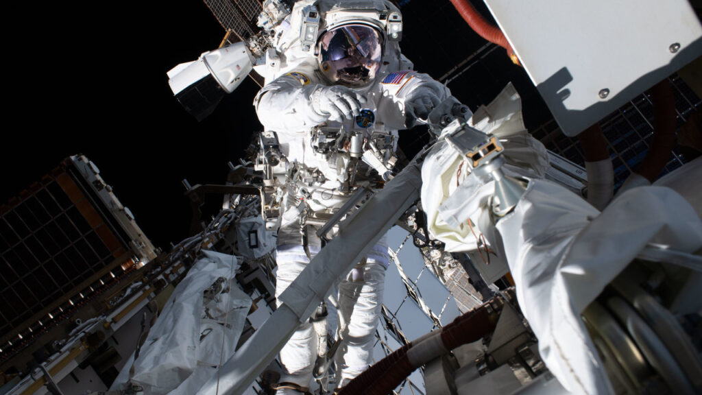 NASA: Ανακοίνωσε περίπατο στο διάστημα για 2 αστροναύτες
