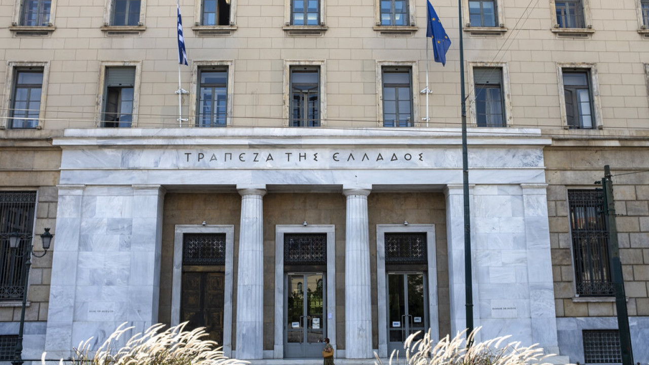 ΤτΕ: Άνοδος 14,8% στις ταξιδιωτικές εισπράξεις και 15,4% στις αφίξεις στο εξάμηνο