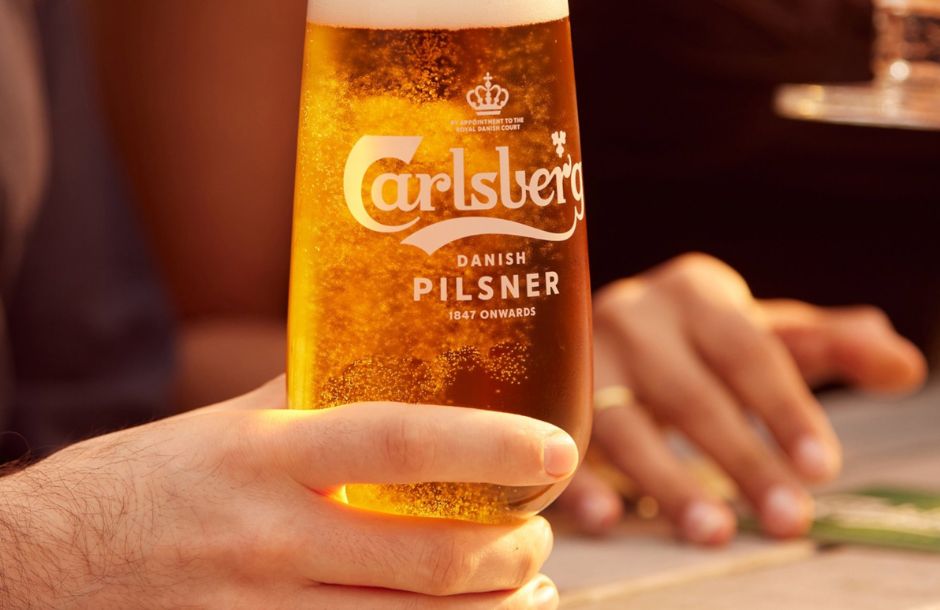 Μπύρες άνευ και αναψυκτικά δίνουν ώθηση σε Carlsberg