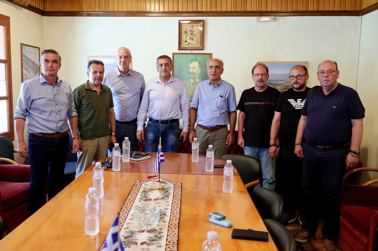 Χρηματοδοτεί την αγροτική οδοποιία στο Λιβάδι Ελασσόνας η Περιφέρεια Θεσσαλίας
