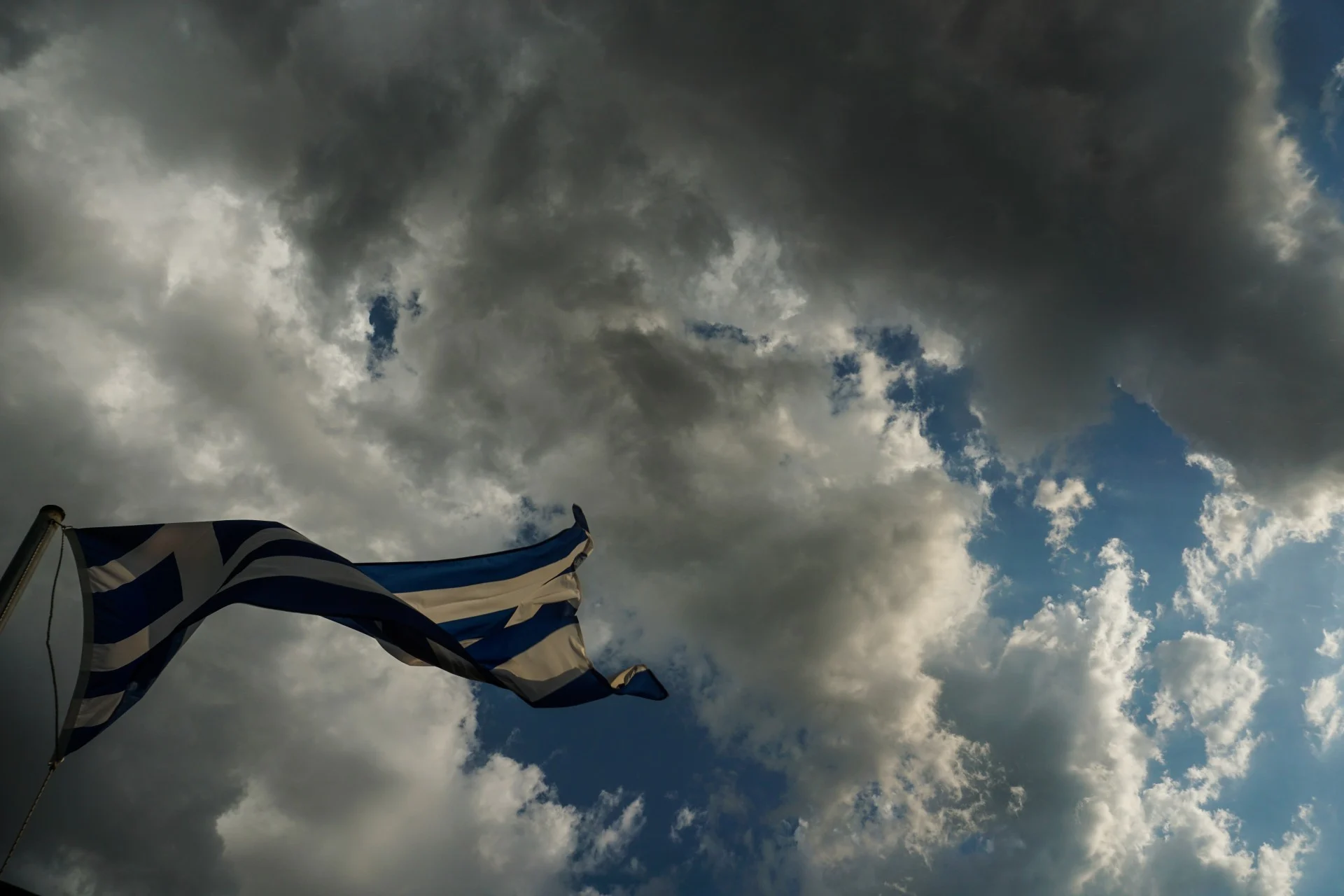 Η βιτρίνα και η πραγματικότητα