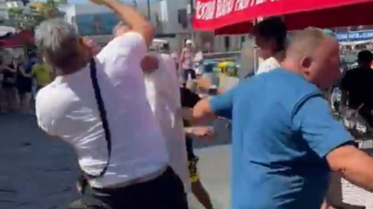 Κάπρι: Άγριο ξύλο μεταξύ τουριστών στα σοκάκια