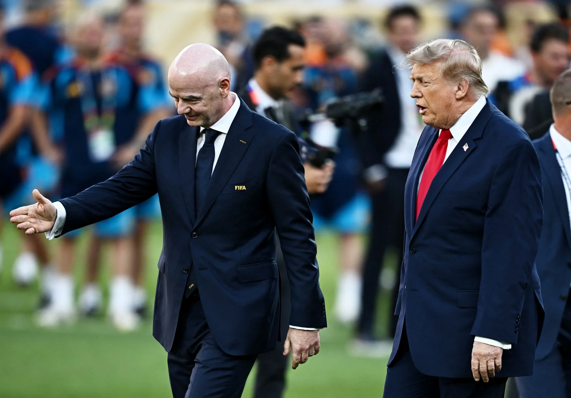 Η FIFA διαψεύδει δημοσίευμα ότι ο Ινφαντίνο ζήτησε την υποστήριξη του Τραμπ μετά την αποτυχημένη πώληση του Μουντιάλ