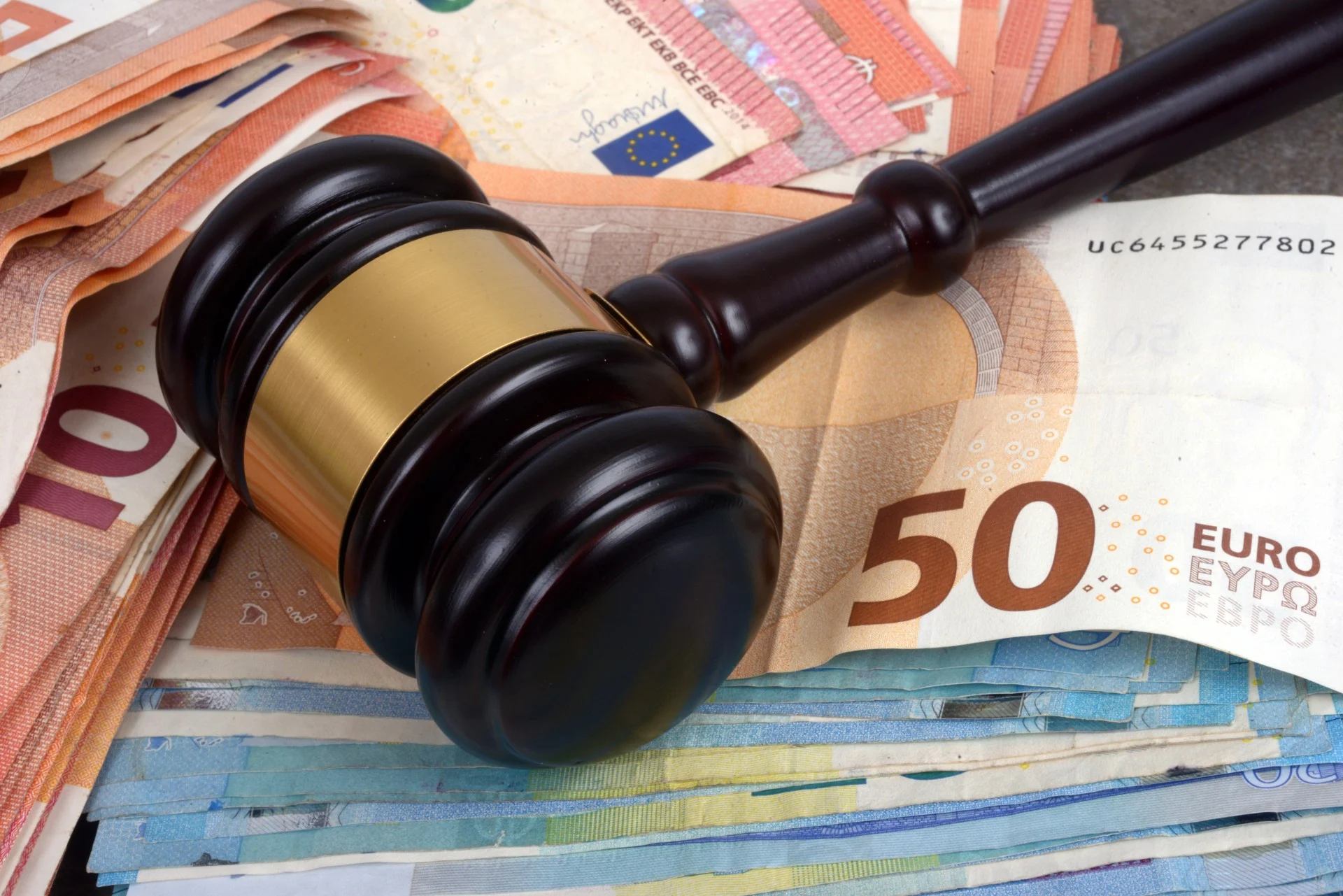 Τσουχτερά πρόστιμα για εκπρόθεσμες δηλώσεις ΦΠΑ