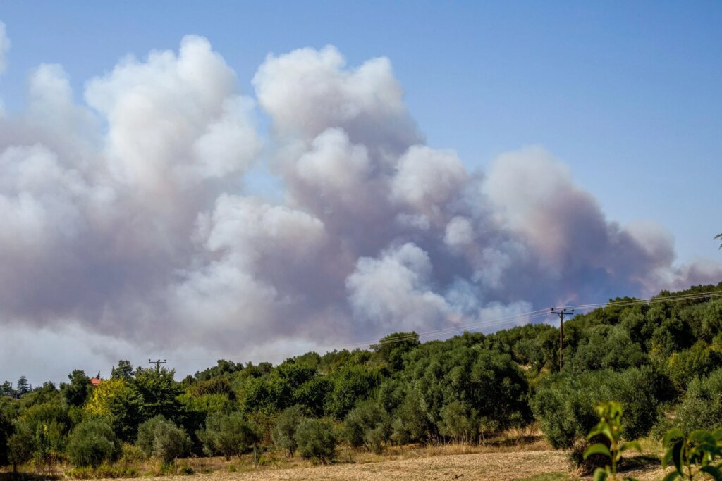 Αναστέλλονται όλες οι εκδηλώσεις και πανηγύρια για τον Δεκαπενταύγουστο, λόγω της πυρκαγιάς