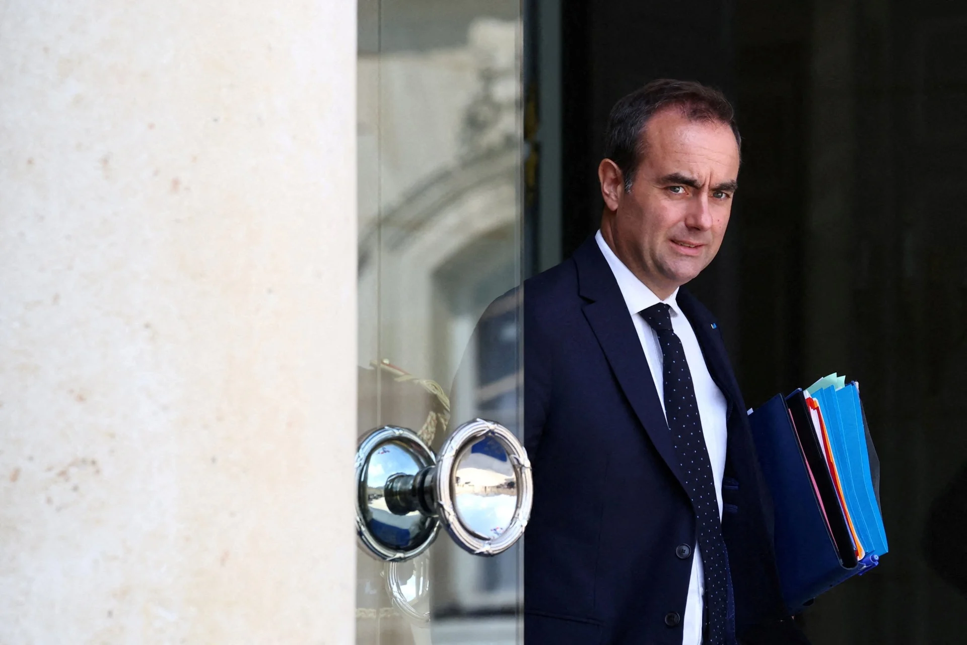 Σε επιφυλακή η Γαλλία, ενόψει των προεδρικών εκλογών του 2027, λόγω της κλιμακούμενης ρωσικής παρέμβασης