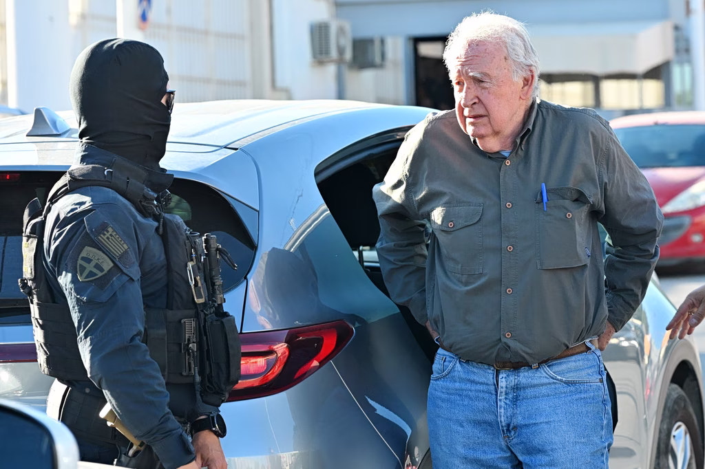 Τριάντα χρόνια για πολυϊσοβίτες, αλλά μετά τον Γιωτόπουλο