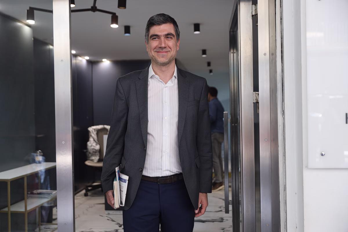 Γλαβίνας για Κασιδιάρη: Η εγκληματική ακροδεξιά δεν έχει θέση στην Ελληνική Δημοκρατία – Πληρωμένη απάντηση στον Λαζαρίδη της ΝΔ