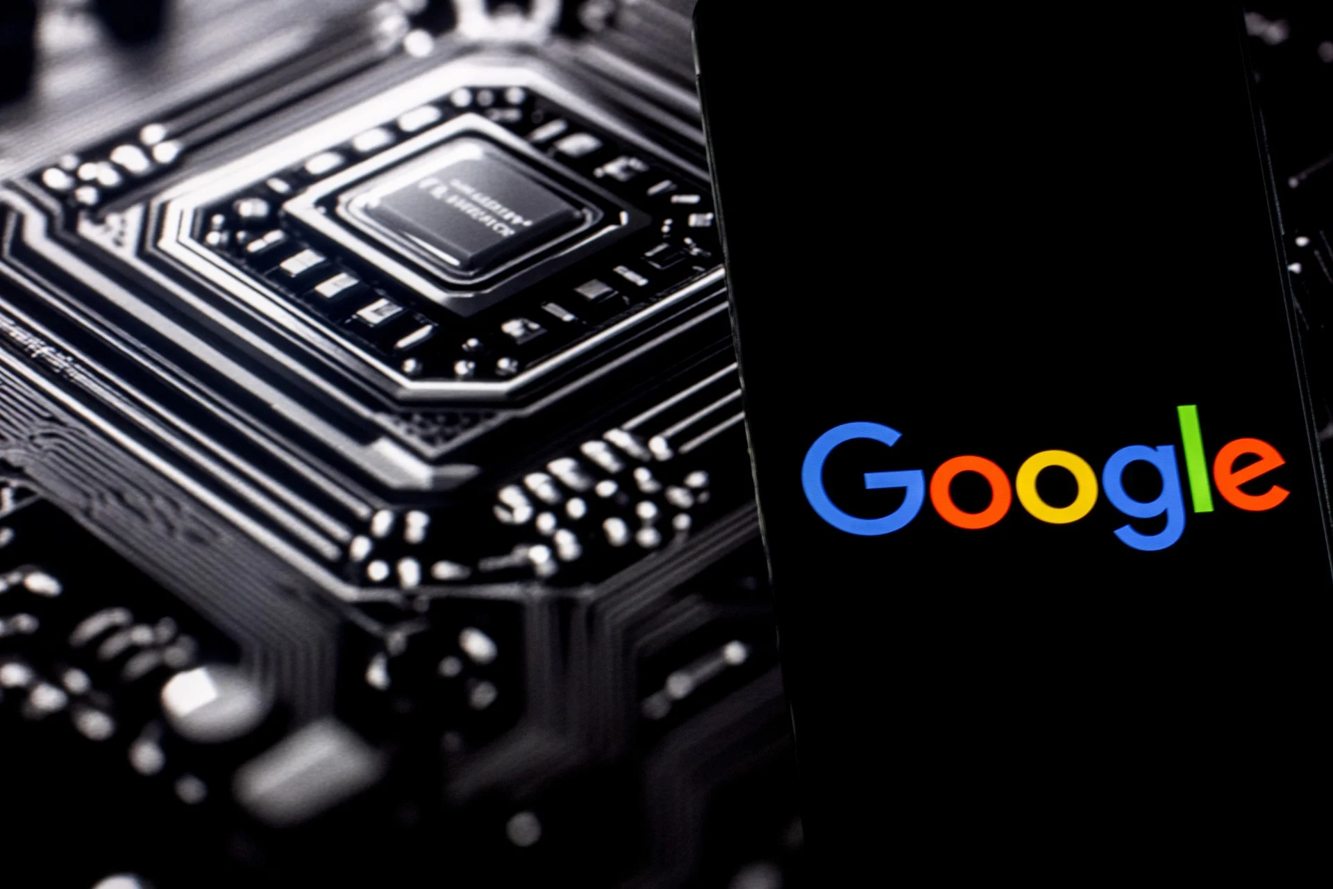 Φεύγει ο αρχιτέκτονας της AI Jeff Dean – Ανατροπή στην ηγεσία της DeepMind και βουτιά της μετοχής