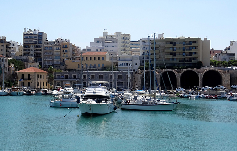 Τι αλλάζει σε επενδύσεις, εκτός σχεδίου δόμηση, νησιά και παράκτιες περιοχές