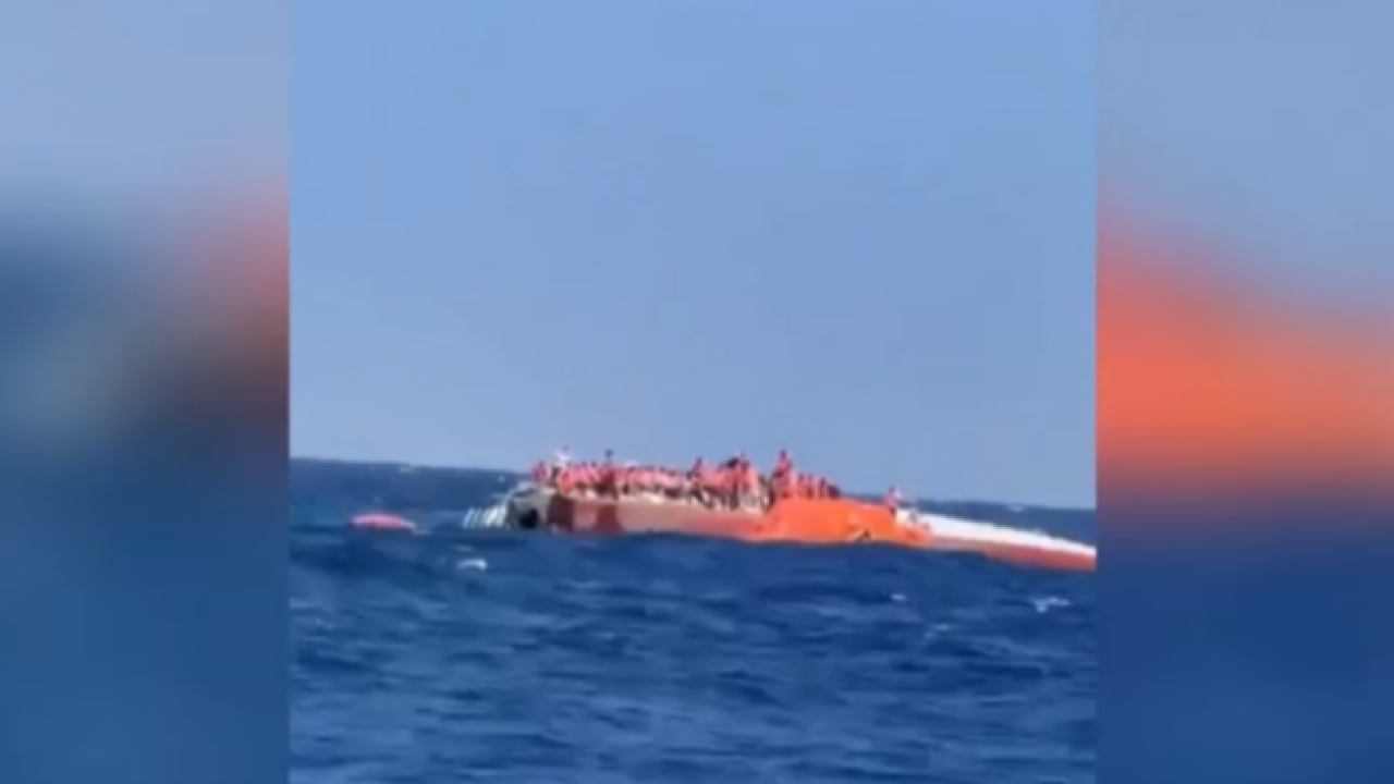 Βυθίστηκε σκάφος με 279 επιβαίνοντες στην κατεχόμενη Κερύνεια - Βίντεο
