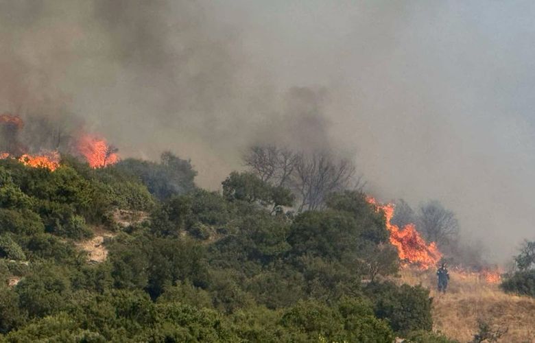 Φωτιά ανάμεσα σε Κοκκινόχωμα και Ελευθερούπολη – Μήνυμα από το 112 στους κατοίκους – News.gr