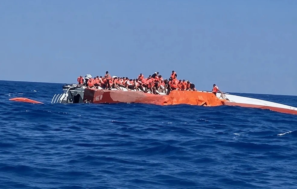 Οκτώ νεκροί, συνεχίζονται οι έρευνες για 18 αγνοούμενους – Συνελήφθη ο καπετάνιος και 7 μέλη του πληρώματος – News.gr