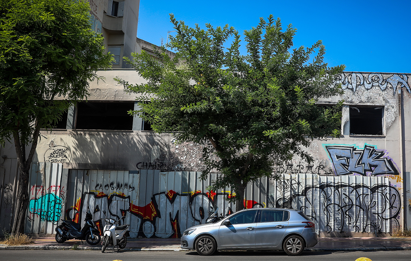 Εξιχνιάστηκε η δολοφονία της 38χρονης Βρετανίδας που βρέθηκε σε βαλίτσα στην Κυψέλη – Συνελήφθη ένας 26χρονος Αφγανός