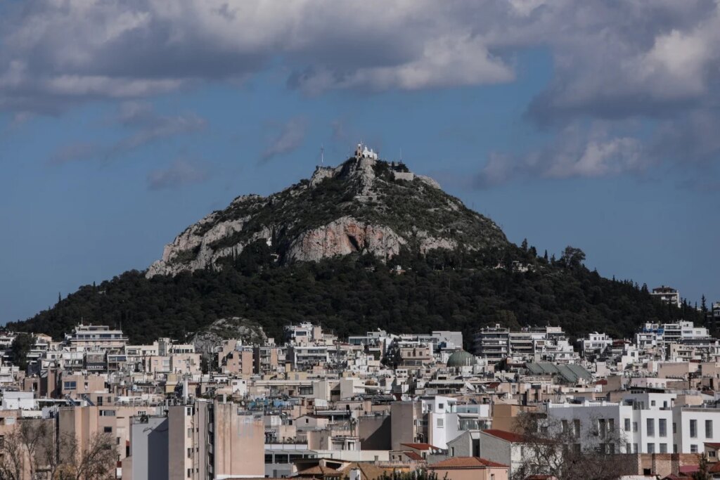 Κλείνει από τα μεσάνυχτα της Τετάρτης Λυκαβηττός και λόφος Φινόπουλου