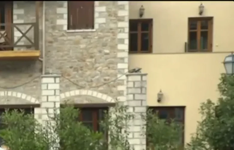 Κρατούσε δυόμιση χρόνια το νεκρό πατέρα του στην κατάψυξη για να εισπράττει την σύνταξη – News.gr