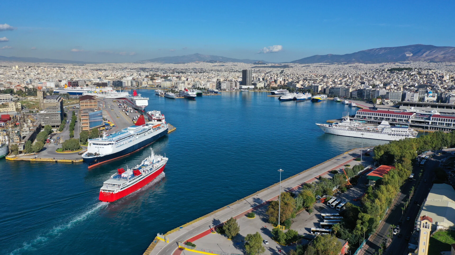 Νεοδιοριζόμενοι εκπαιδευτικοί: Ποιες ακτοπλοϊκές δίνουν έκπτωση έως 50%