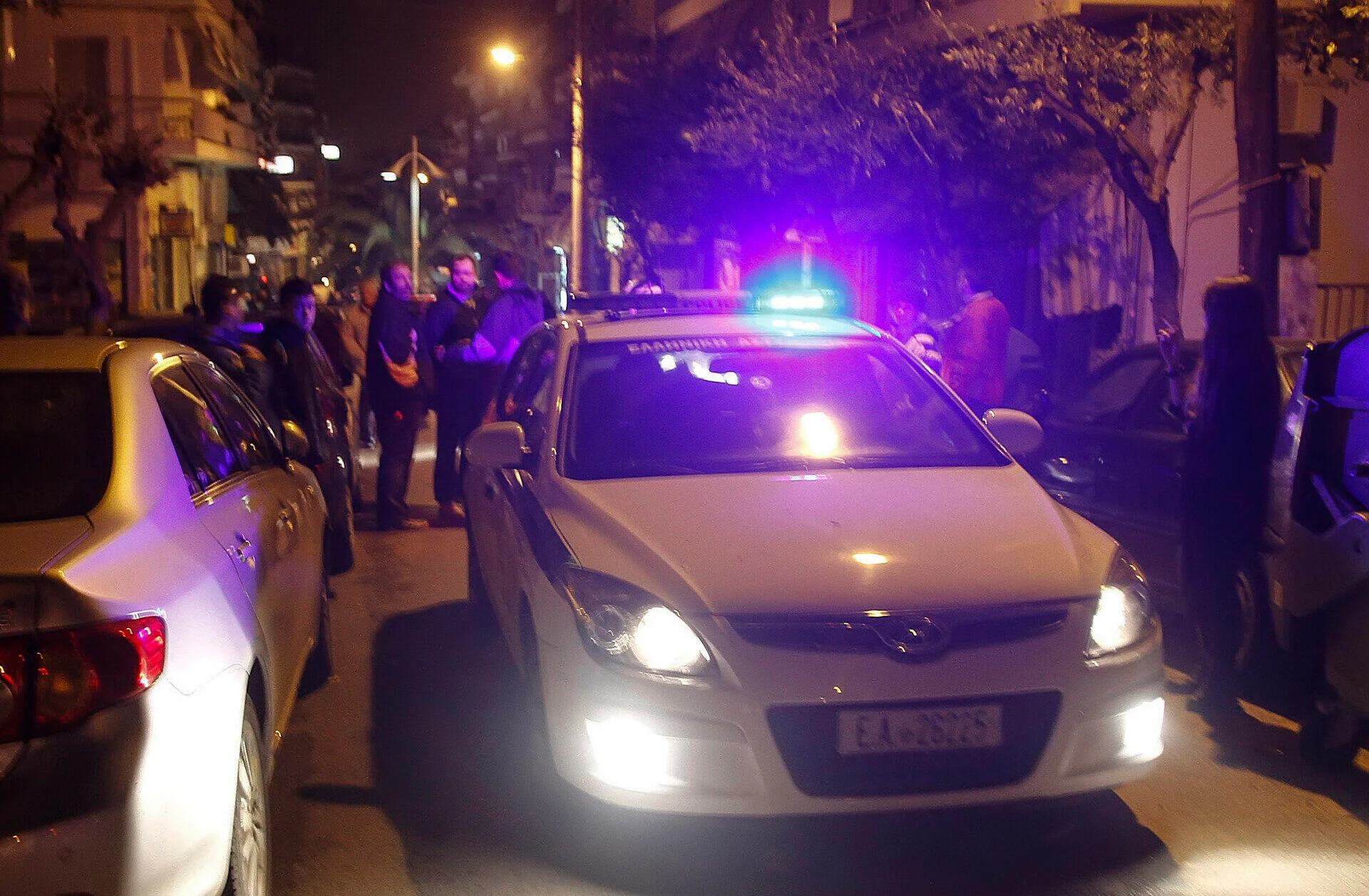 Μυστήριο με τον θάνατο 38χρονου αστυνομικού – Βρέθηκε νεκρός σε κλειδωμένο υπηρεσιακό όχημα