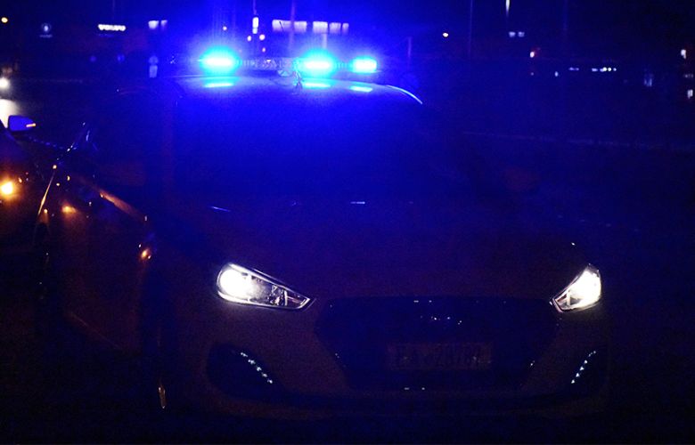 Επίθεση Ρομά σε αστυνομικούς με δύο τραυματίες στη Γαστούνη Ηλείας – Απελευθέρωσαν 18χρονο συλληφθέντα