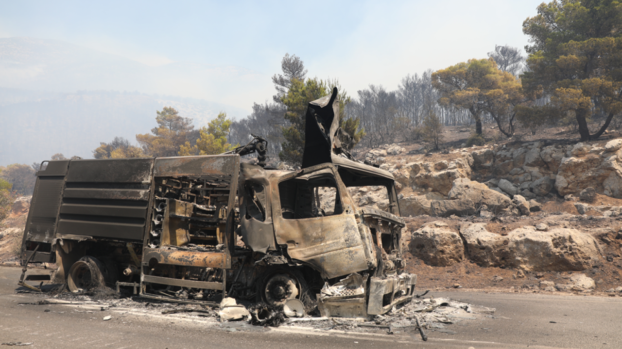 Φονικές πυρκαγιές στο Ρέθυμνο: 19 κτίρια «κόκκινα»