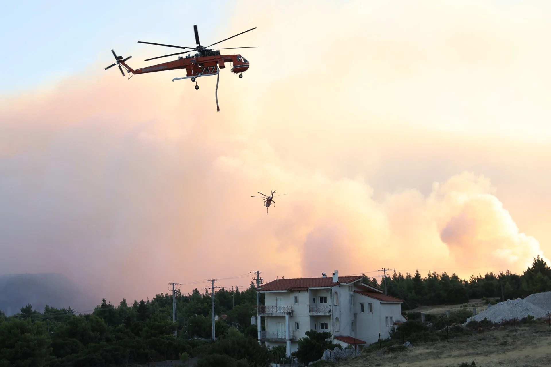Ποια είναι τα ελικόπτερα Bell που χρησιμοποιούνται στην πυρόσβεση στην Ελλάδα