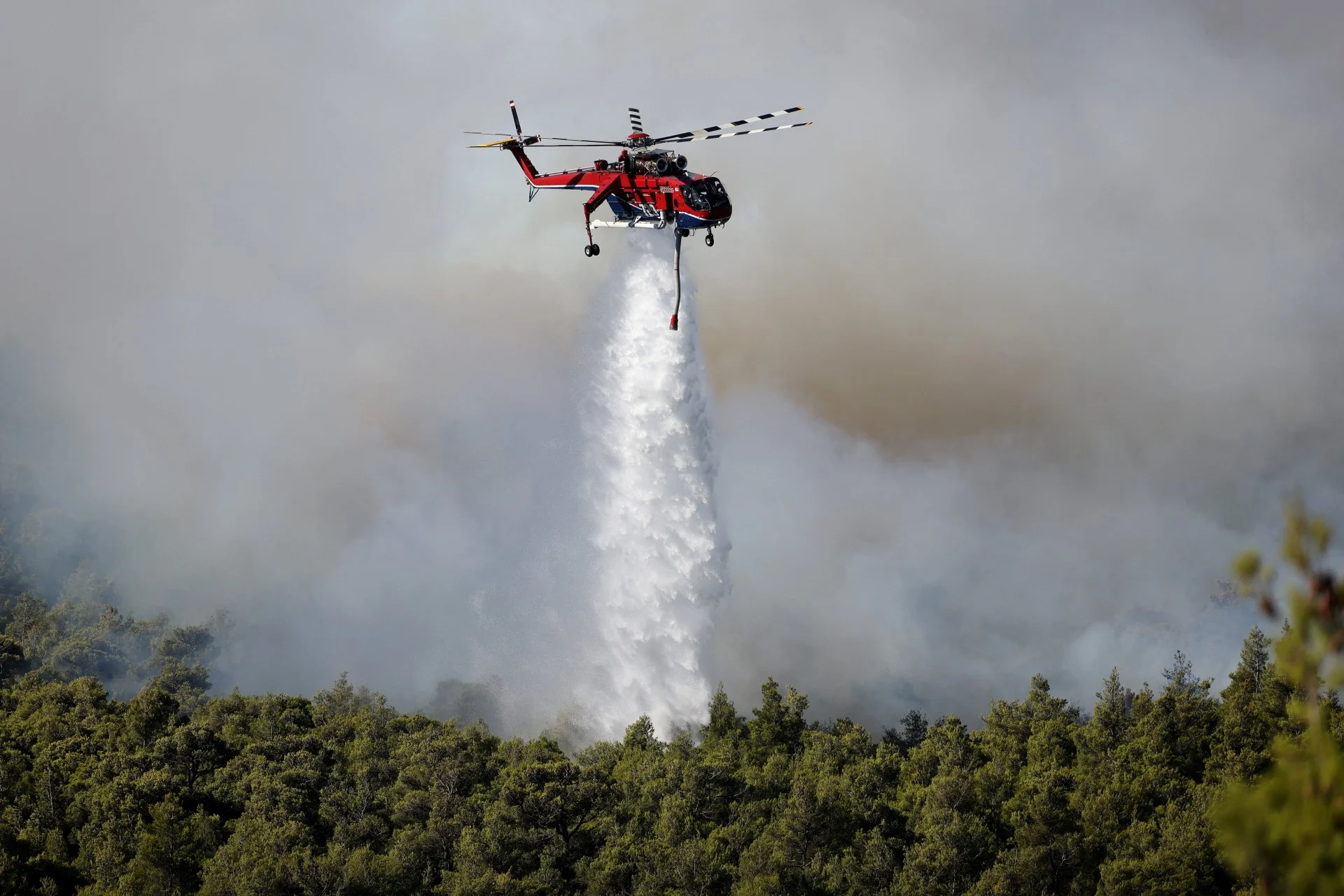 Καλύτερη η εικόνα της πυρκαγιάς στο Σπήλαιο Ορεστιάδας – Λάθος συναγερμός για τη Γιαννούλη Σουφλίου