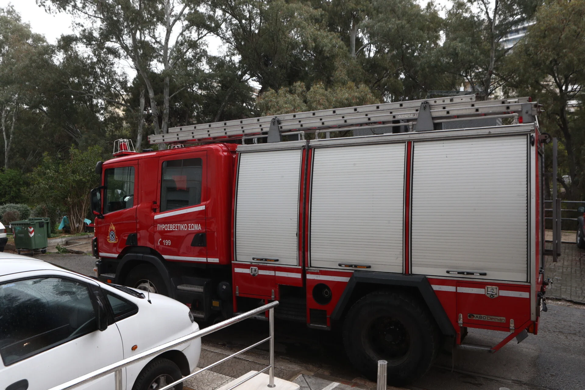 Κεφαλονιά: Πυροσβέστες εντόπισαν εξαντλημένους δύο πεζοπόρους που κάλεσαν σε βοήθεια