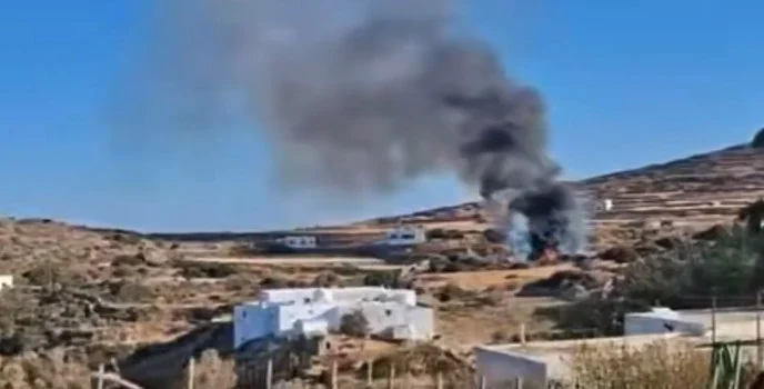 Η στιγμή της πτώσης του μοιραίου ελικοπτέρου στη Σίφνο με τους τρεις νεκρούς