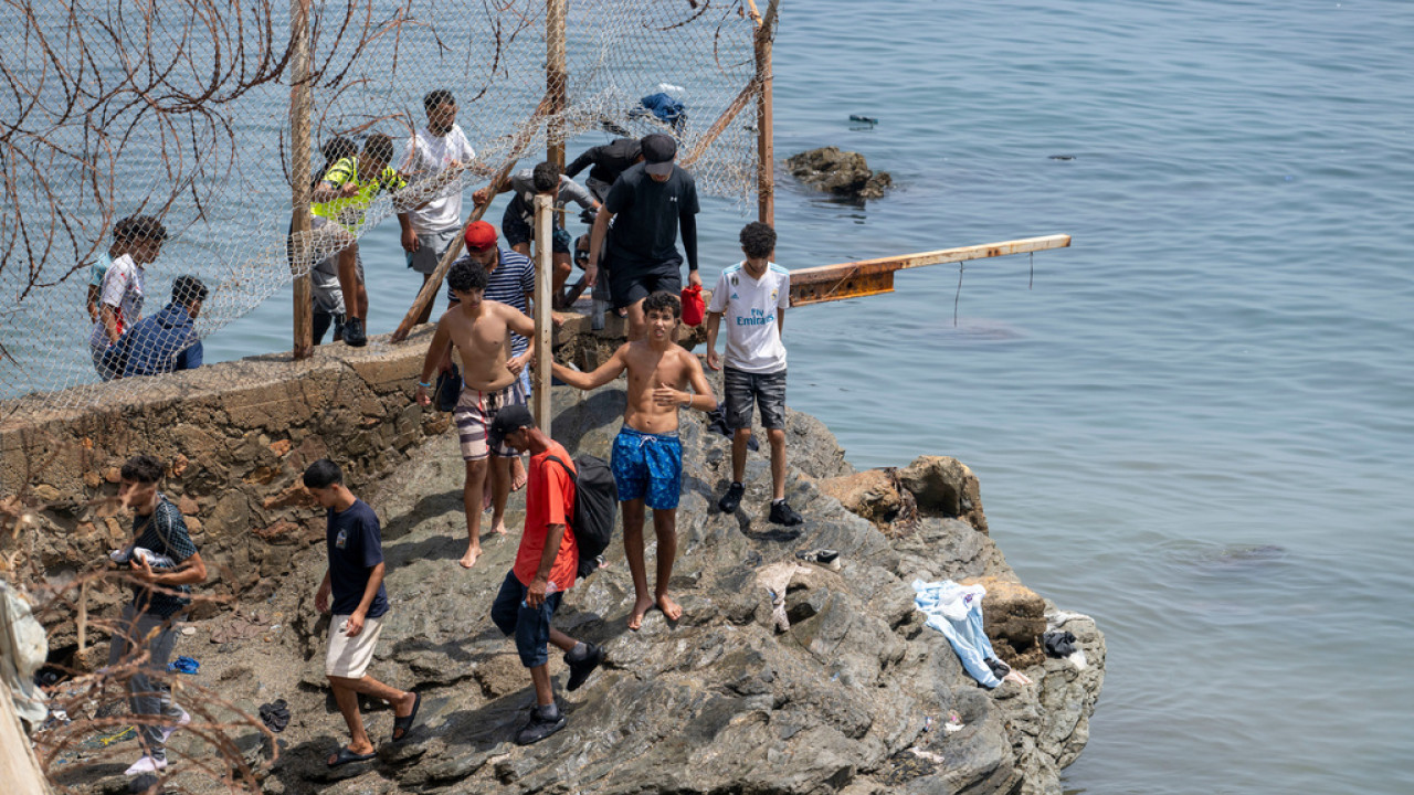 ΕΕ: Έκτακτη υπουργική σύσκεψη με αφορμή τη Θέουτα