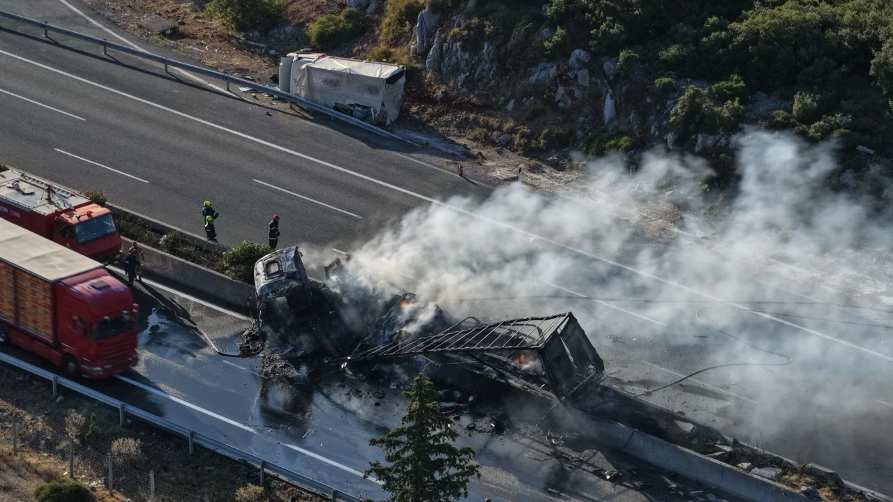 Aποκαταστάθηκε μερικώς η κυκλοφορία μετά το θανατηφόρο τροχαίο – Πού γίνεται εκτροπή
