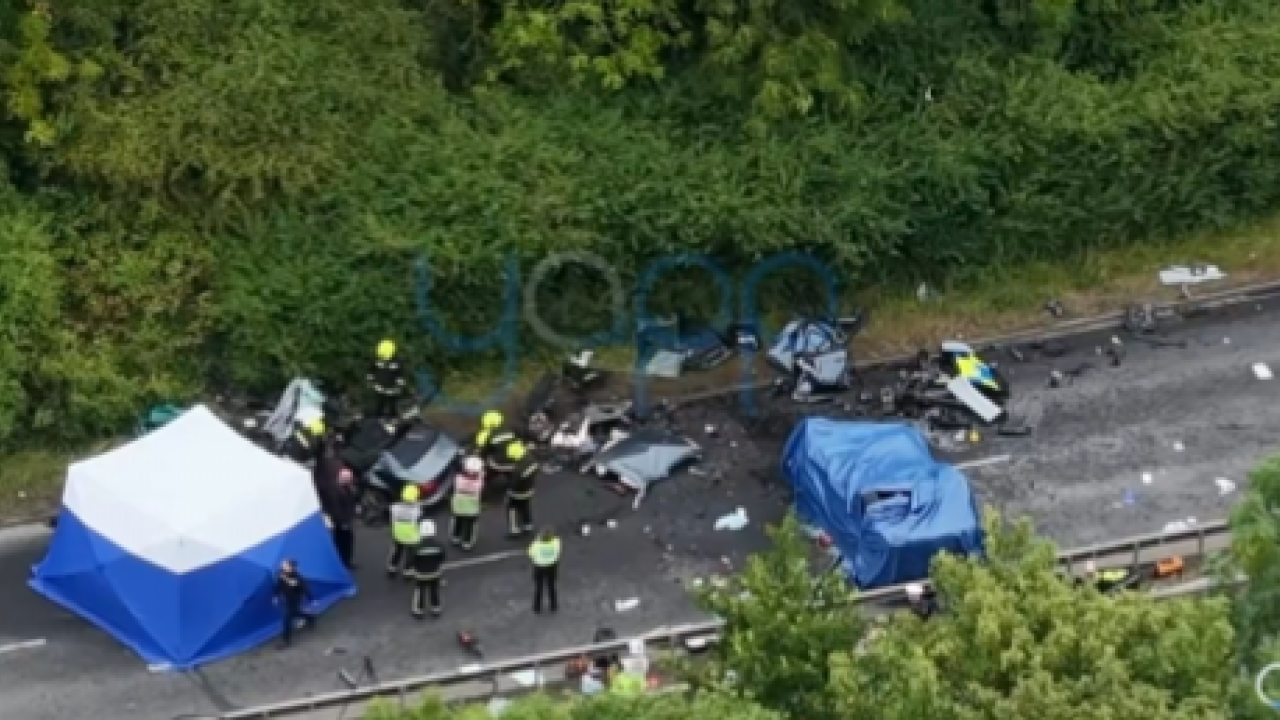 Τροχαίο στην Αγγλία: Επτά νεκροί, ανάμεσά τους και δύο αστυνομικοί - Βίντεο