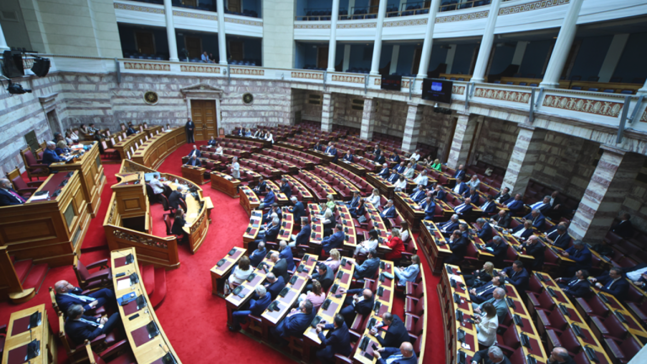 Ανεξάρτητες και επισήμως Κασιμάτη και Γεροβασίλη - Την Τετάρτη η εκλογή αντιπροέδρου