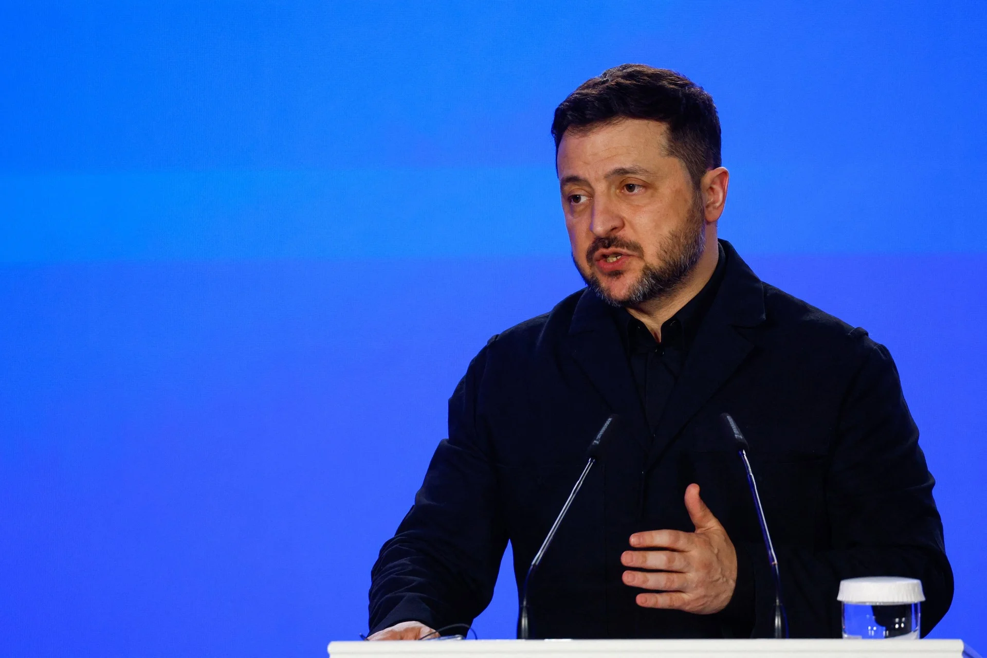 Ο Ζελένσκι ψάχνει άνθρωπο που να μπορεί να «ξεκλειδώσει» τον Τραμπ