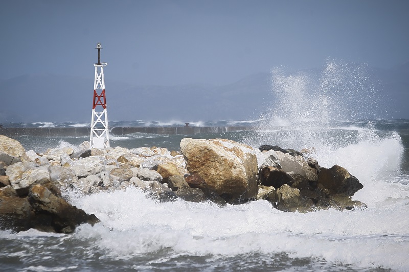 Προβλέπονται θυελλώδεις βόρειοι άνεμοι για σήμερα – News.gr