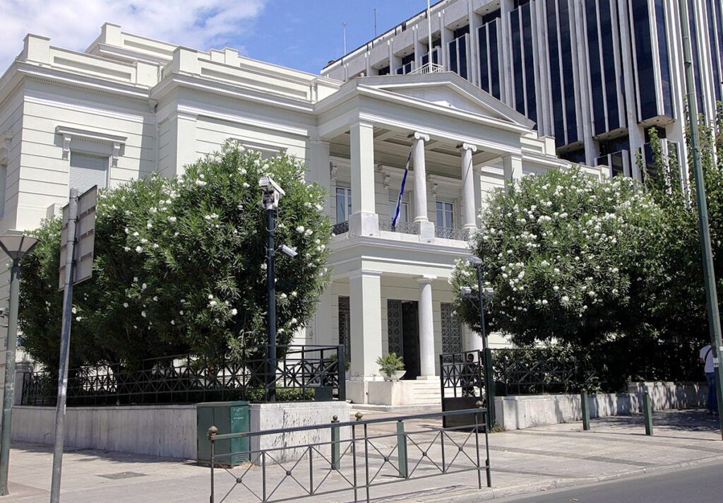 ΥΠΕΞ προς Άγκυρα: Χωρίς βάση και απαράδεκτοι οι ισχυρισμοί της Τουρκίας - Σαφές το καθεστώς κυριαρχίας στο Αιγαίο