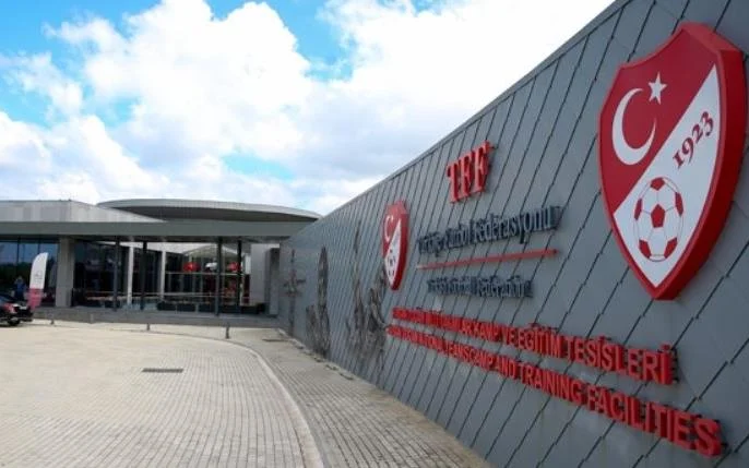 Στα κρατητήρια η κορυφή της διαιτησίας