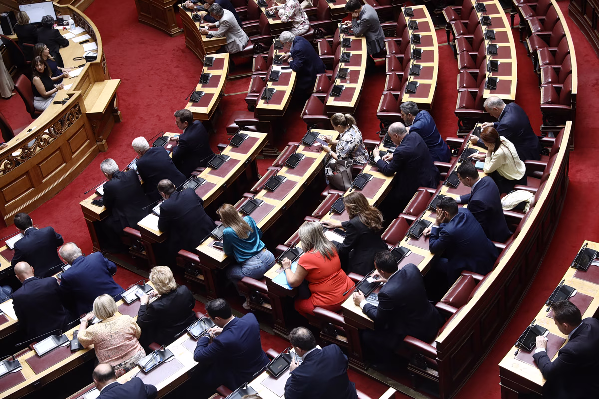 Επιτροπή Δεοντολογίας Βουλής: «Οχι» στην άρση ασυλίας Πλεύρη - Θεοδωρικάκου, «ναι» για τον Παύλο Πολάκη