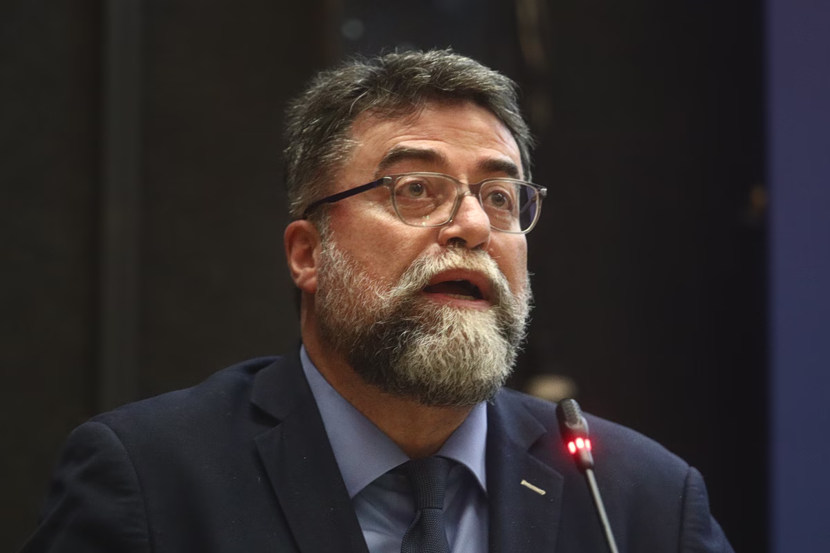 «Η αλαζονεία είναι ίδιον της εξουσίας», παραδέχεται ο Β. Οικονόμου της ΝΔ 