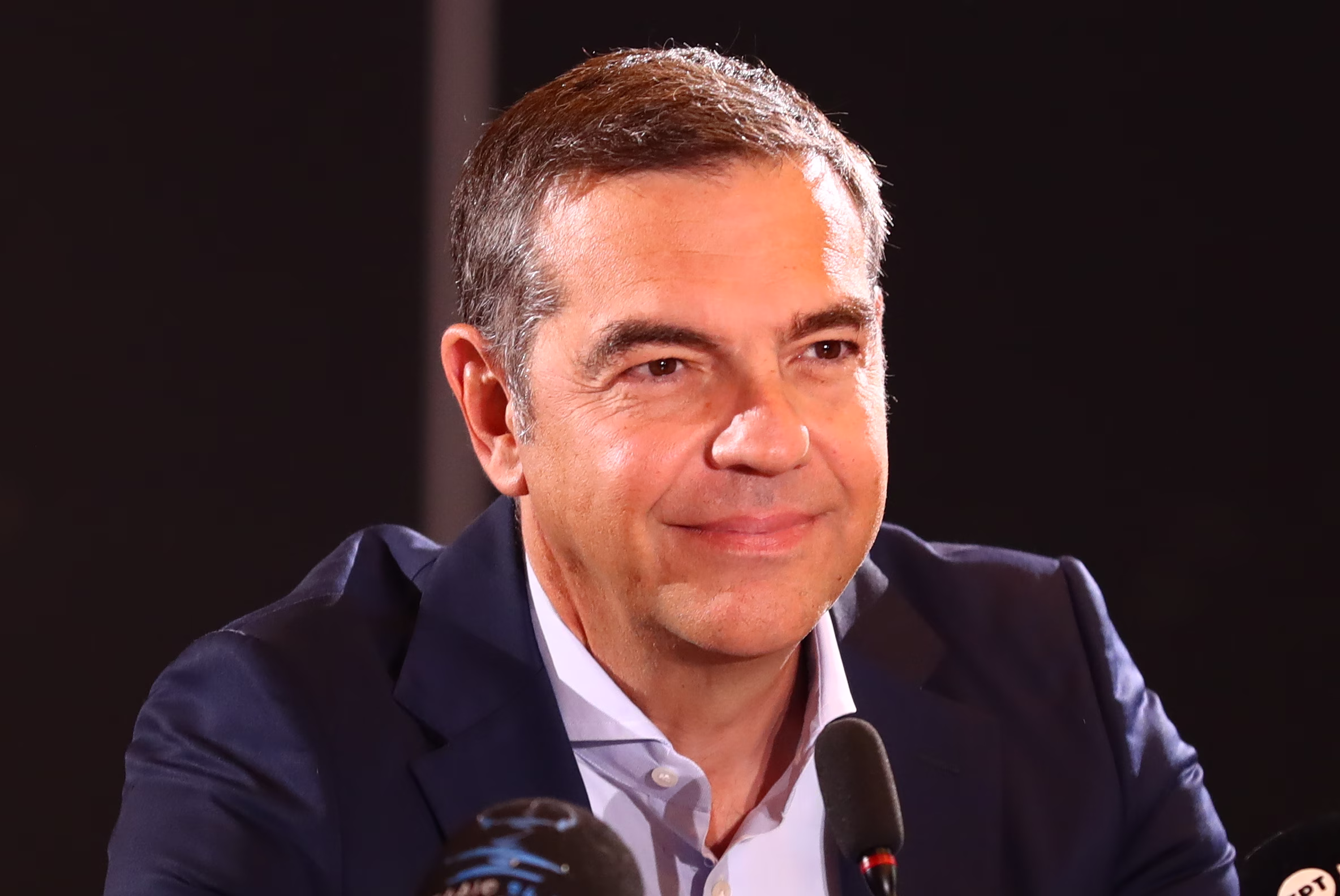 Τσίπρας: Το κυβερνητικό σχέδιο για το 2027-2030, οι εξαγγελίες των 7,4 δισ. ευρώ και ο κανόνας της μόνιμης πηγής χρηματοδότησης