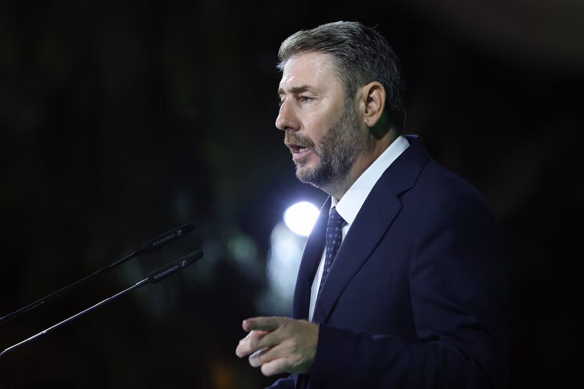 Ανδρουλάκης: Αυτονόητο καθήκον της Πολιτείας η πλήρης διερεύνηση των αιτιών της πτώσης του αεροσκάφους στην Τανάγρα
